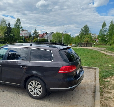 Volkswagen Passat cena 21000 przebieg: 335000, rok produkcji 2011 z Katowice małe 79